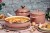 Garnek-emaliowany-niski-20-cm-2-75-l-z-pokrywka-Metalac-Mocha-Mousse-Stan-opakowania-oryginalne.jpg