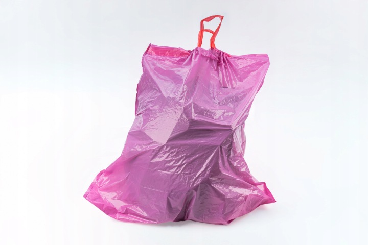 Worki-na-smieci-zapachowe-magnolia-z-tasma-sciagajaca-35L-50-szt-Cleanova-Liczba-sztuk-w-opakowaniu-50-szt.jpg