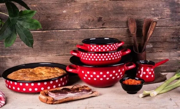 Miska-emaliowana-z-uchwytami-20cm-I-Metalac-Dots-on-red-Kod-producenta-MET-DOR-4958.jpg